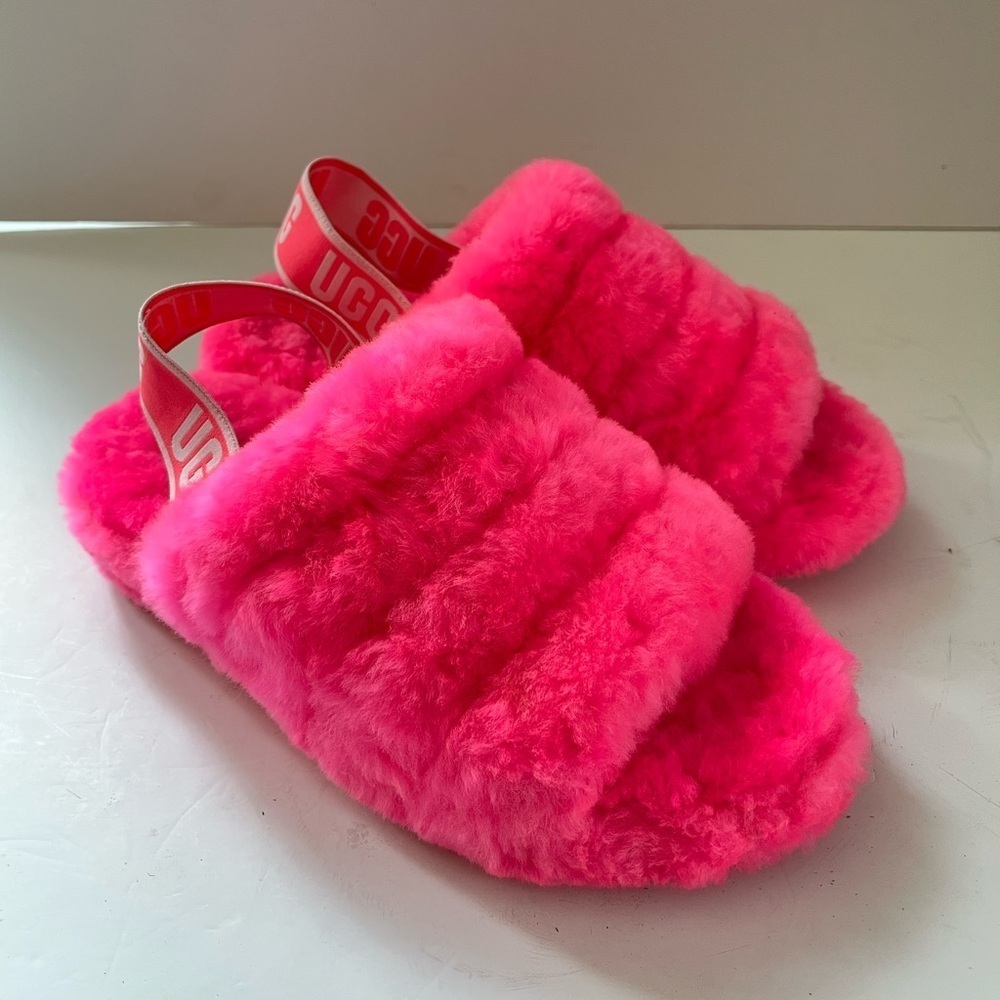 UGG Fluff Yeah Fuchsia Pink Slippers Size 6